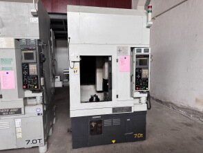 Sunkyokoki Vertical Grinding Machine, Japan