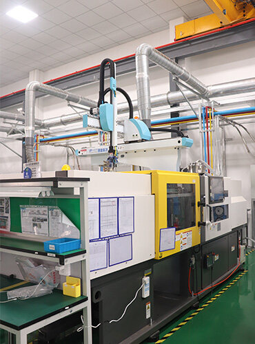 Injection molding machine - Frank 100T