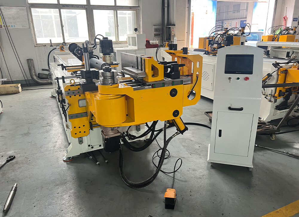 63CNC-4A-1S弯管机