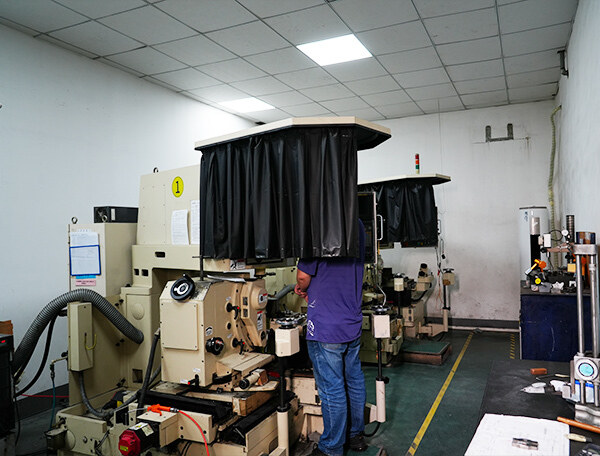 WAIDA-光學曲線磨床