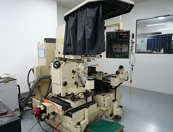 WAIDA-光學曲線磨床