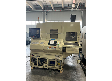 AMADA 数控排刀车床